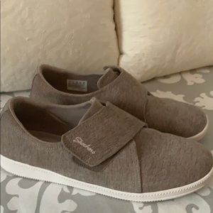 Canvas sneakers